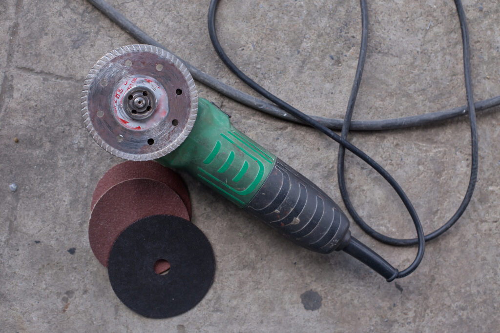 Concrete sander and grinder